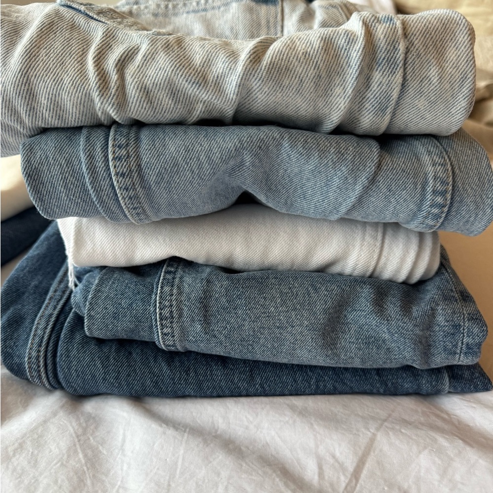 stack of 5 jeans - re/done, citizens and Levi’s - size 25/26 - see details below